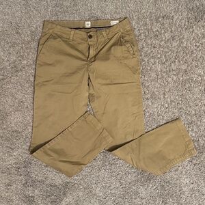 Gap Girlfriend Chino